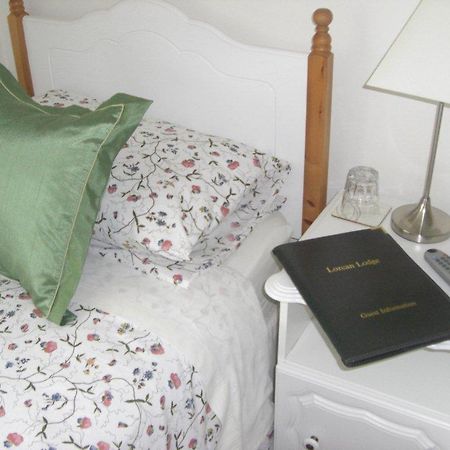 Lorcan Lodge Bed And Breakfast Сантрі Номер фото