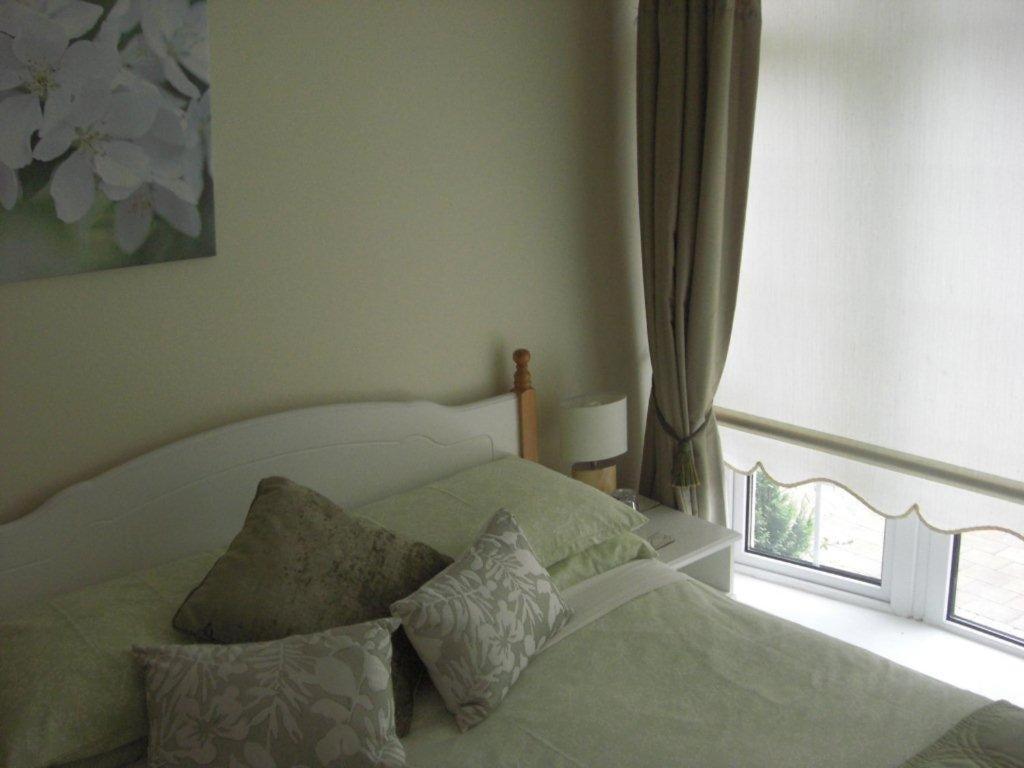 Lorcan Lodge Bed And Breakfast Сантрі Номер фото